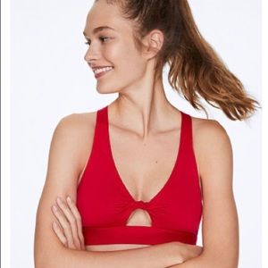 PINK Twisted Front Sports Bra